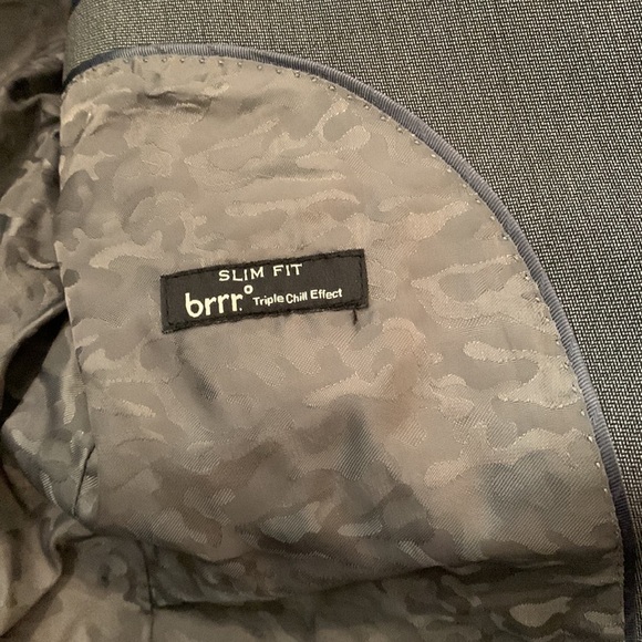 Joseph Abboud Slim Fit Brrr Triple Chill Effect Suit  Pristine Condition - Picture 6 of 10